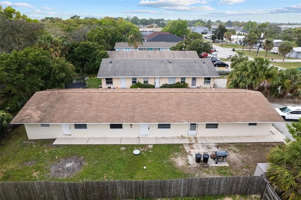 321 JERU BOULEVARD UNIT B TARPON SPRINGS, FL 34689