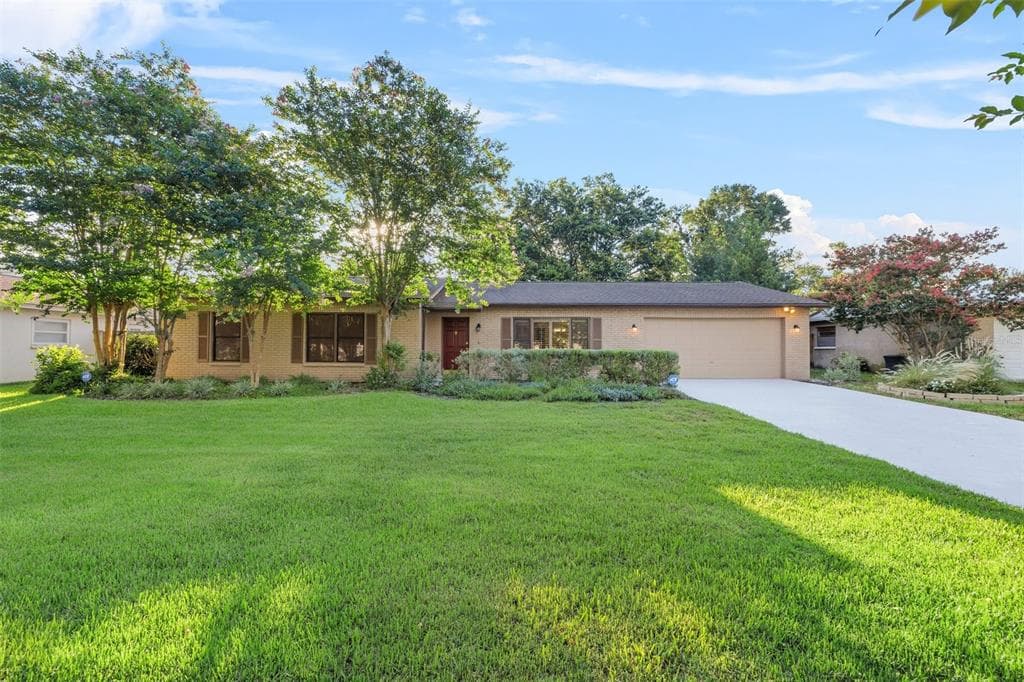 13325 LAKE GEORGE PLACE TAMPA, FL 33618
