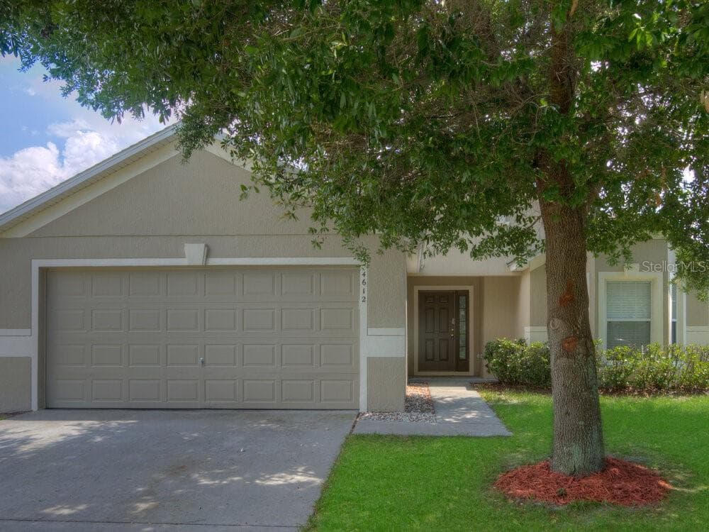 4612 WOODFORD DRIVE KISSIMMEE, FL 34758