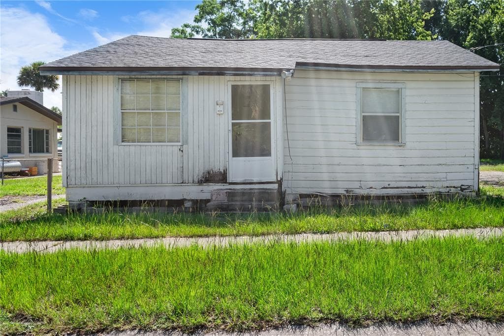 965 WAGER AVENUE TITUSVILLE, FL 32780