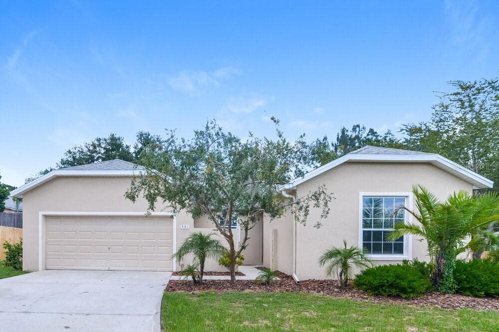 531 BLUFF PASS DRIVE EUSTIS, FL 32726