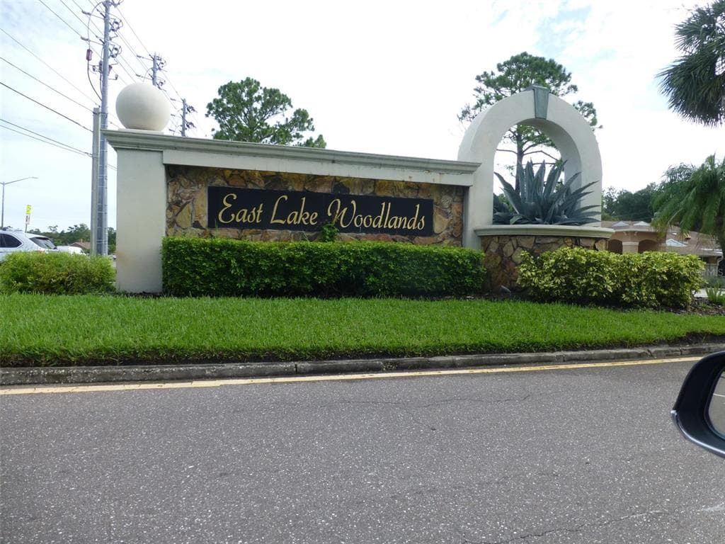 136 LAKESIDE DRIVE UNIT 136 OLDSMAR, FL 34677