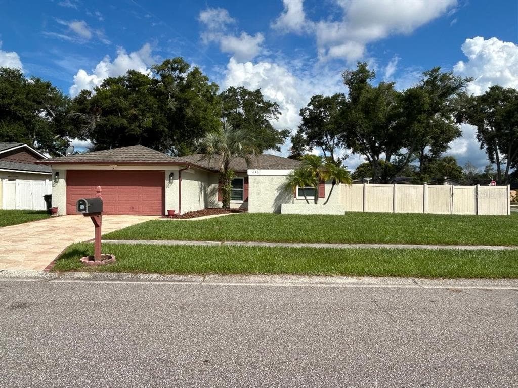 6501 CRYSTAL BROOK DRIVE TAMPA, FL 33625