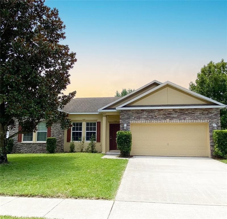 537 WAX PALM LANE