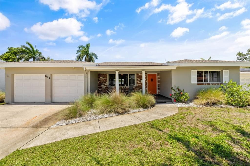 1129 39TH AVENUE NE ST PETERSBURG, FL 33703