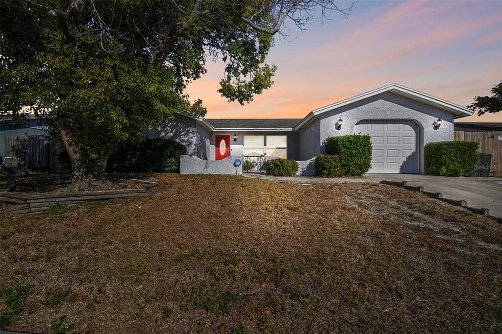 5527 RIDDLE ROAD HOLIDAY, FL 34690