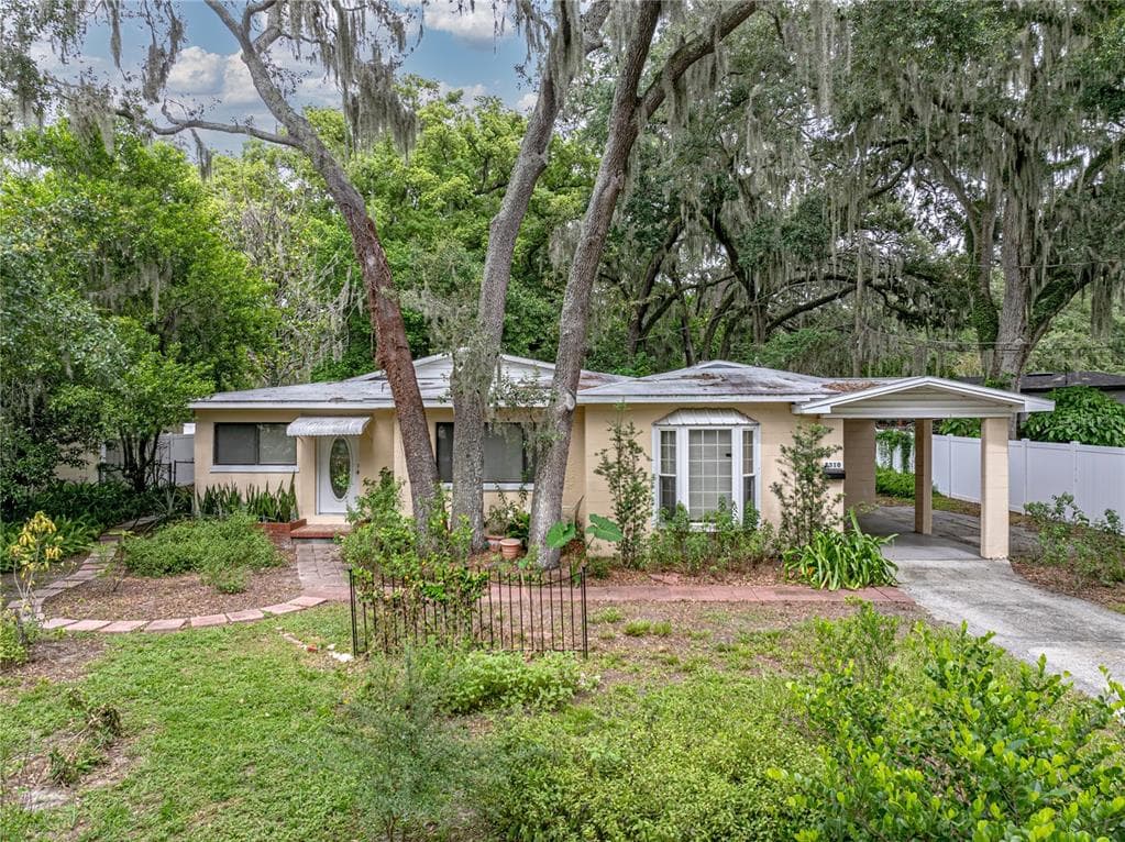 2310 S LINCOLN AVENUE LAKELAND, FL 33803