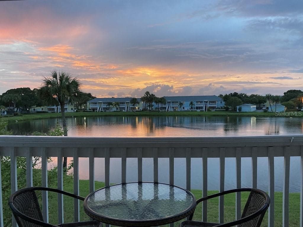 149 SEAHORSE DRIVE SE UNIT F ST PETERSBURG, FL 33705