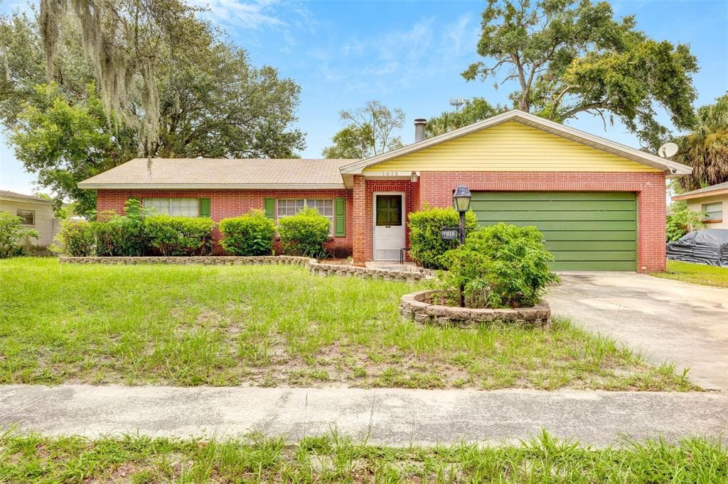 1016 HALLWOOD LOOP BRANDON, FL 33511