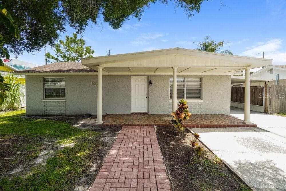 8911 RICHFIELD COURT TAMPA, FL 33634