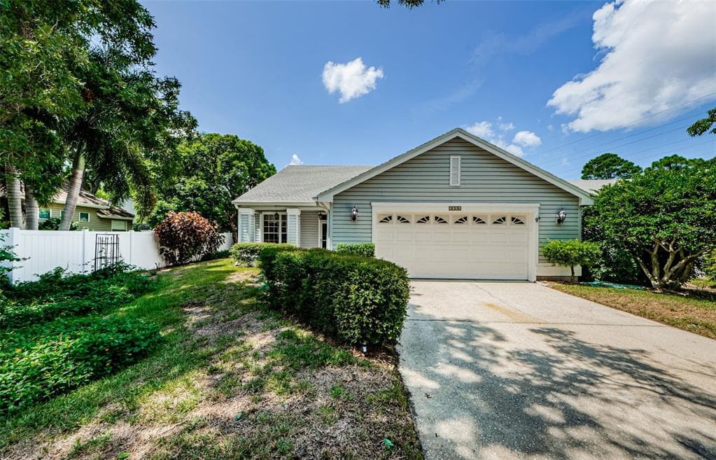 2136 SUSSEX COURT PALM HARBOR, FL 34683