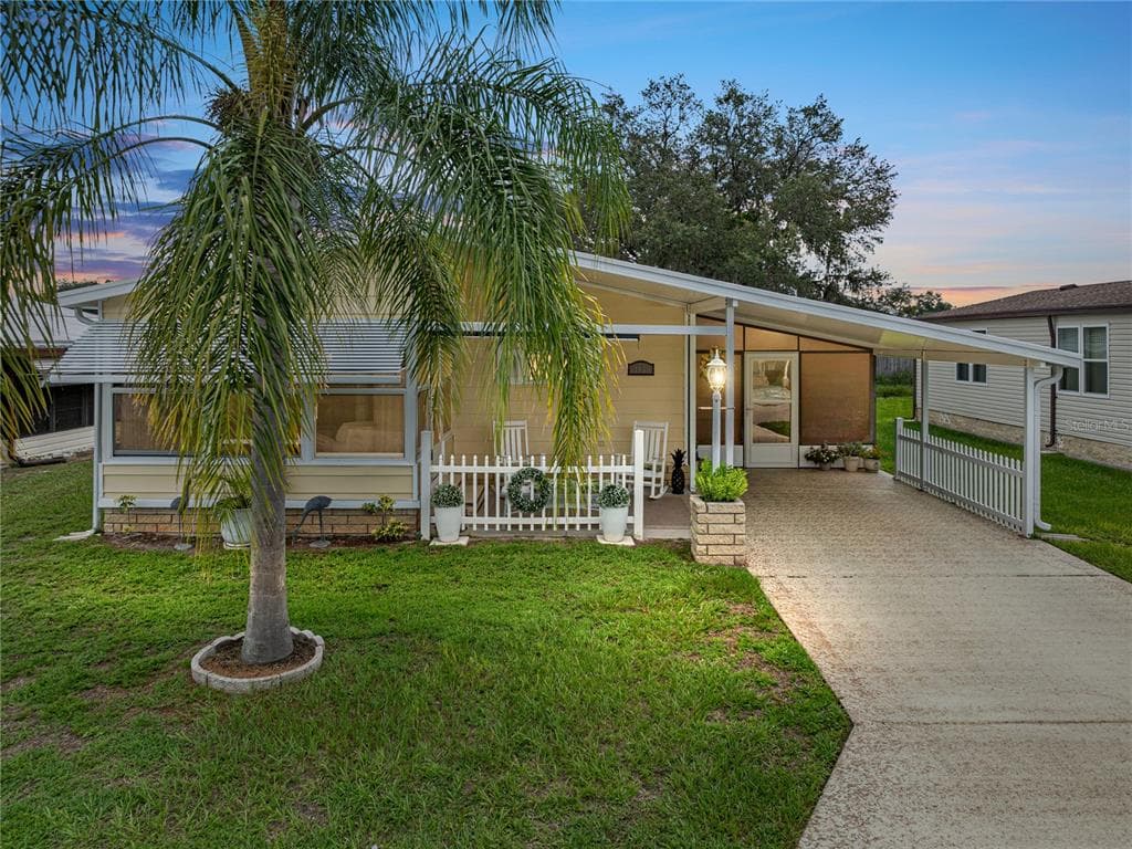 3938 WILLIAM HUME DRIVE ZEPHYRHILLS, FL 33541