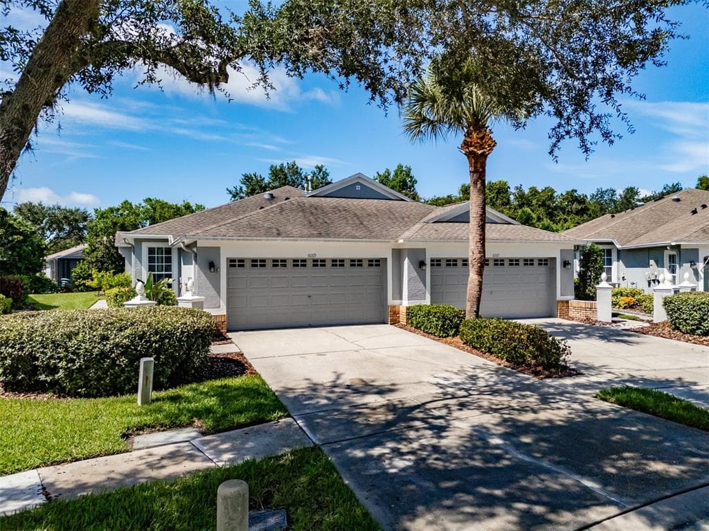 6069 SANDHILL RIDGE DRIVE LITHIA, FL 33547