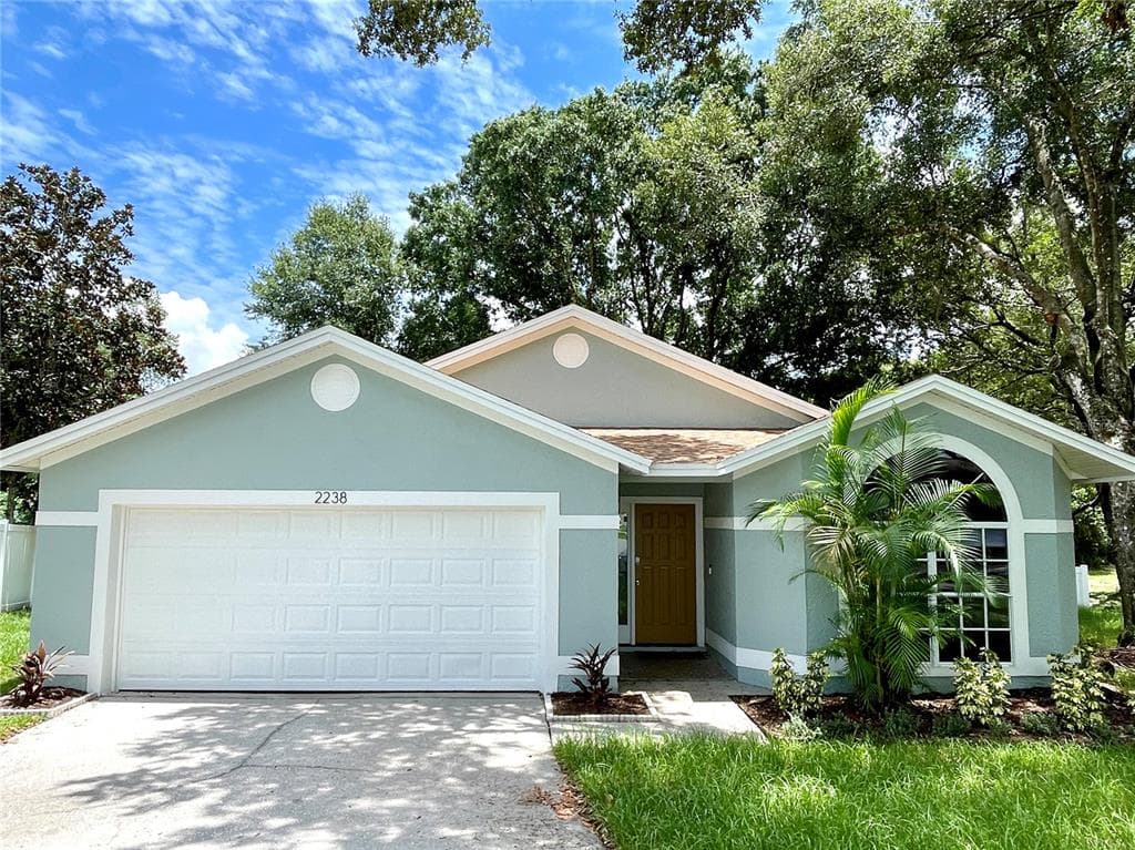 2238 TINDER COURT LAND O LAKES, FL 34639