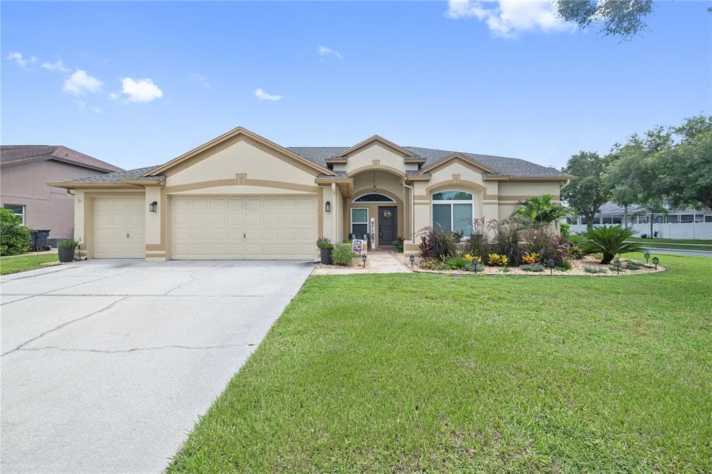 4015 LITHIA RIDGE
