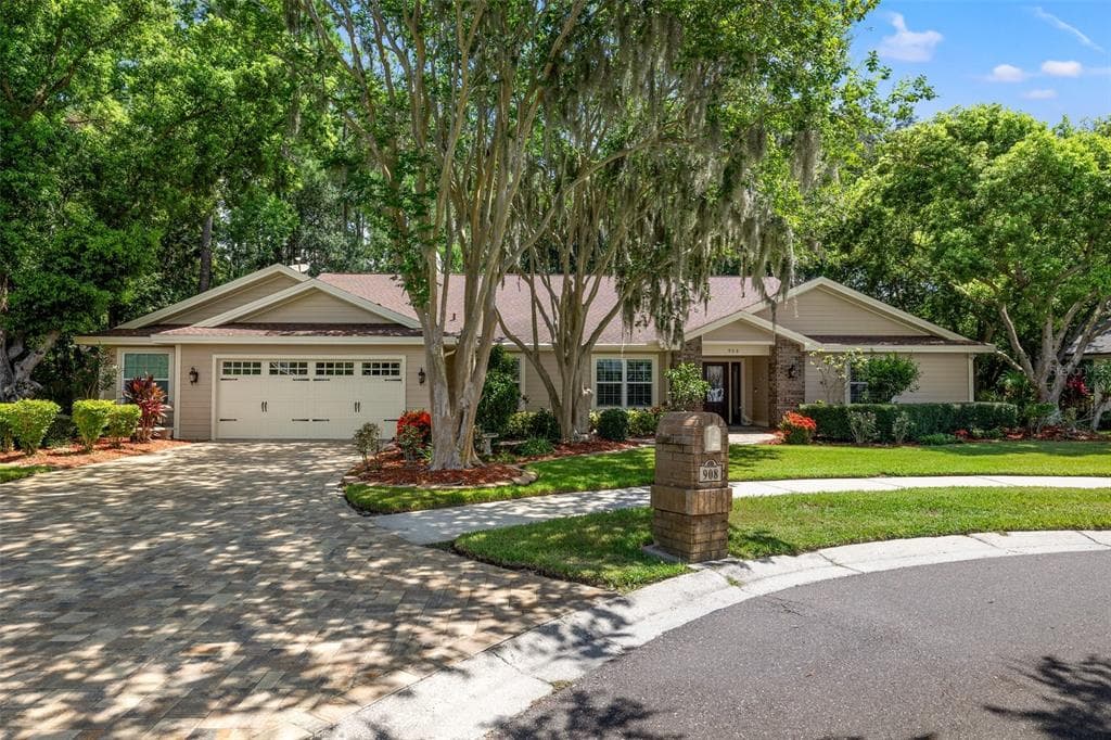 908 KINGSCOTE COURT SAFETY HARBOR, FL 34695