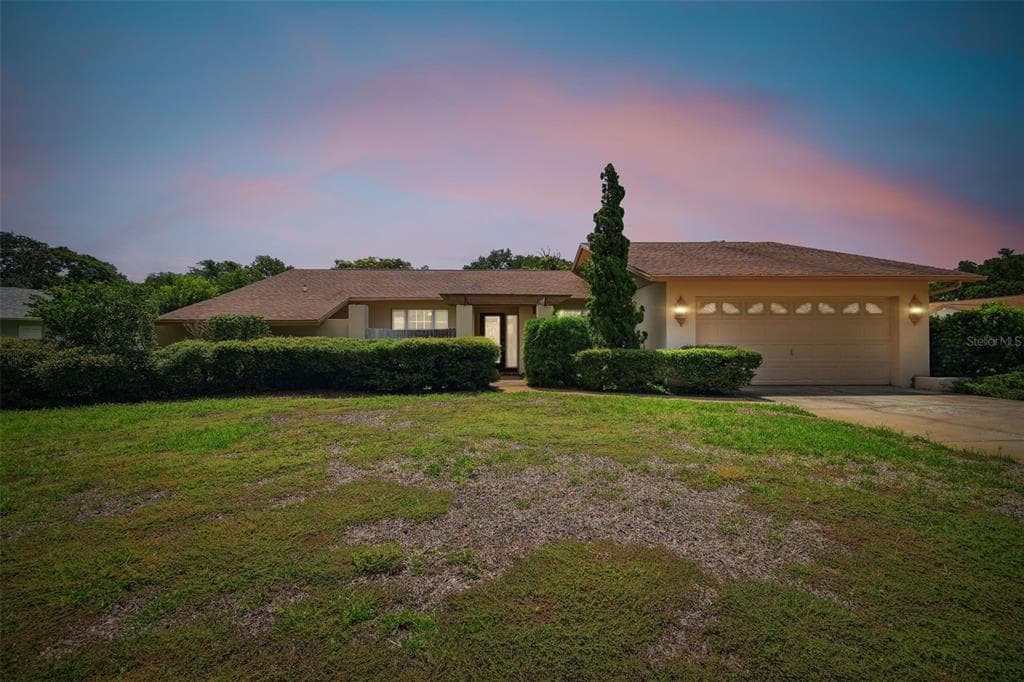 10 WOODCUTTER COURT PALM HARBOR, FL 34683