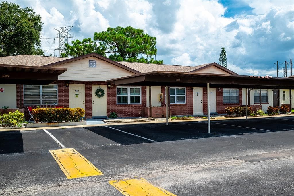 24862 US HIGHWAY 19 N UNIT 2303 CLEARWATER, FL 33763