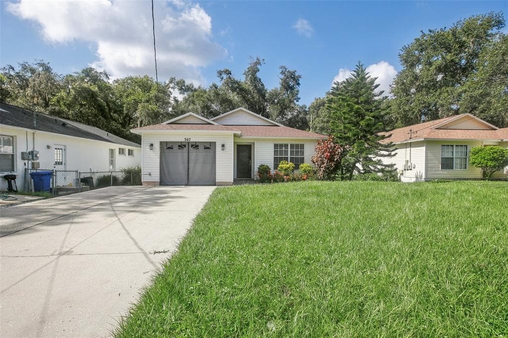 307 1ST AVENUE SE LUTZ, FL 33549