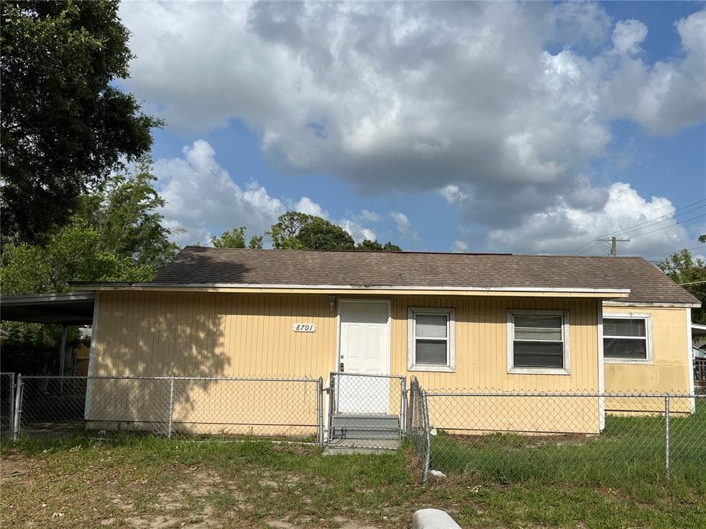 8701 N 18TH STREET TAMPA, FL 33604
