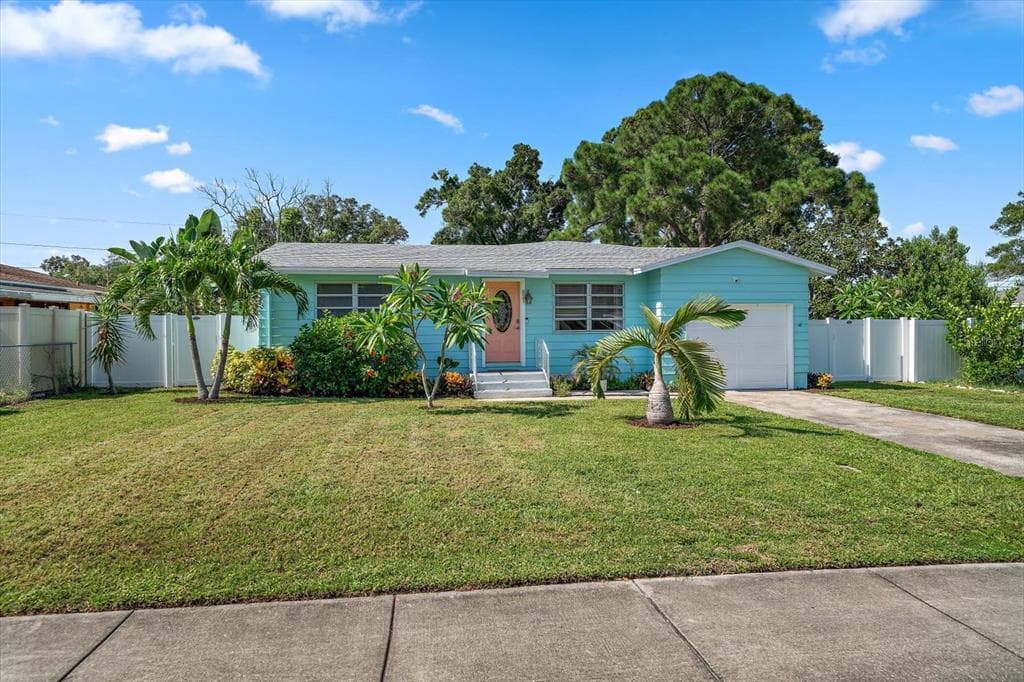 831 4TH AVENUE NW LARGO, FL 33770