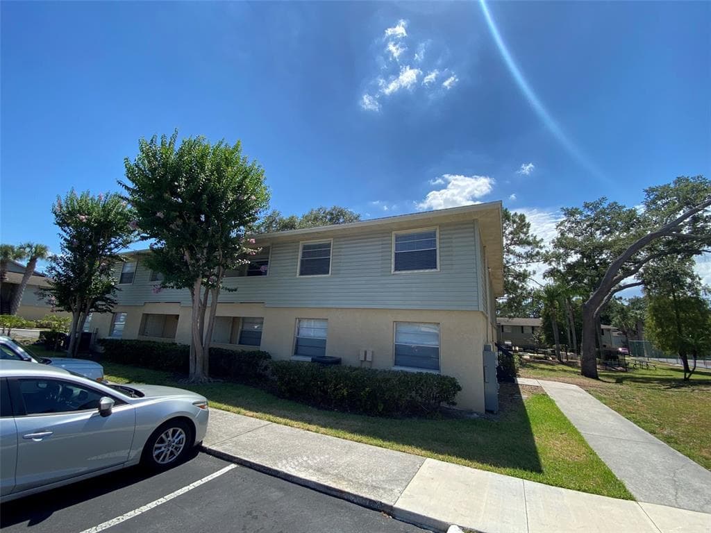 216 BERRY TREE PLACE UNIT 216 BRANDON, FL 33510