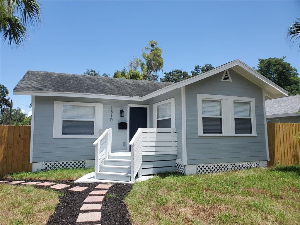 1810 QUINCY STREET S ST PETERSBURG, FL 33711