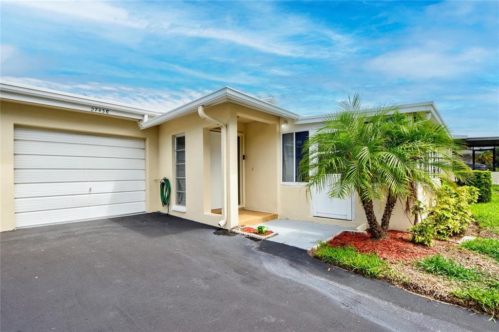 2743 SHERBROOKE LN UNIT C PALM HARBOR, FL 34684