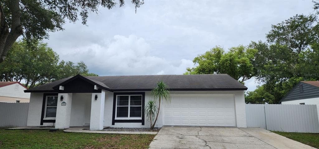 2241 CRYSTAL GROVE LANE