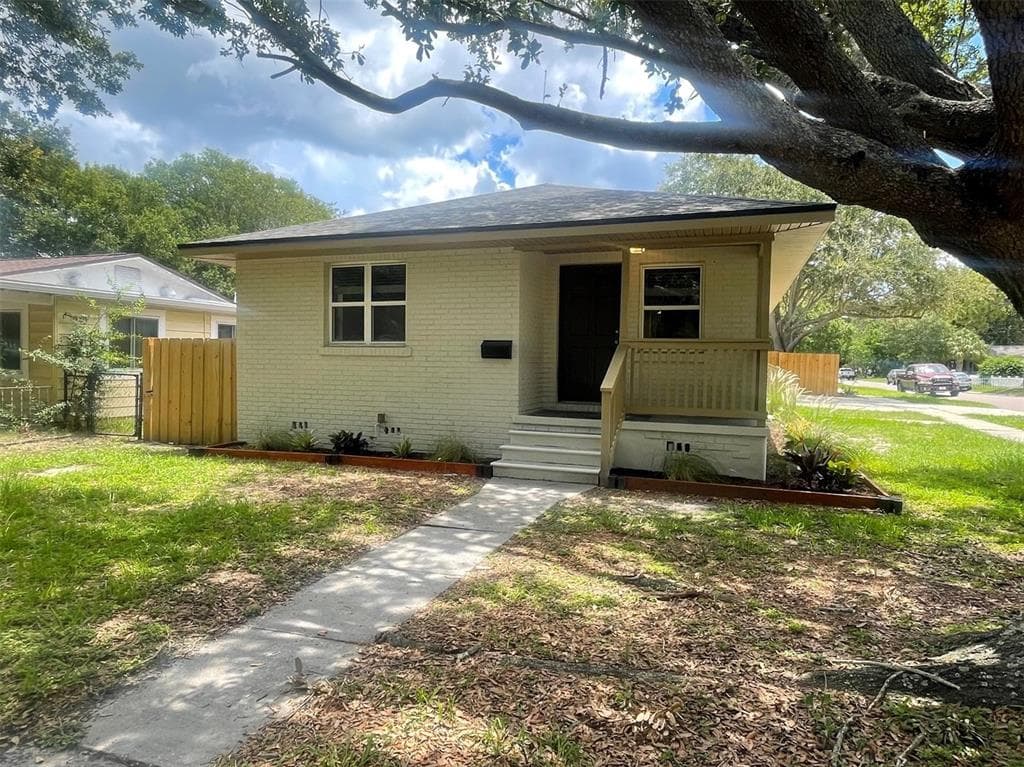 5201 DR MARTIN LUTHER KING JR STREET N ST PETERSBURG, FL 33703