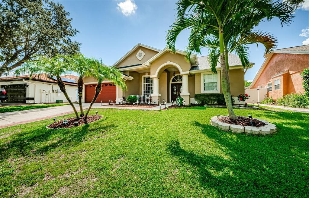 957 WESTWINDS BOULEVARD TARPON SPRINGS, FL 34689