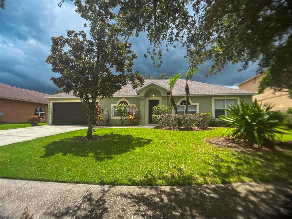 2916 HOLLY BERRY COURT KISSIMMEE, FL 34744