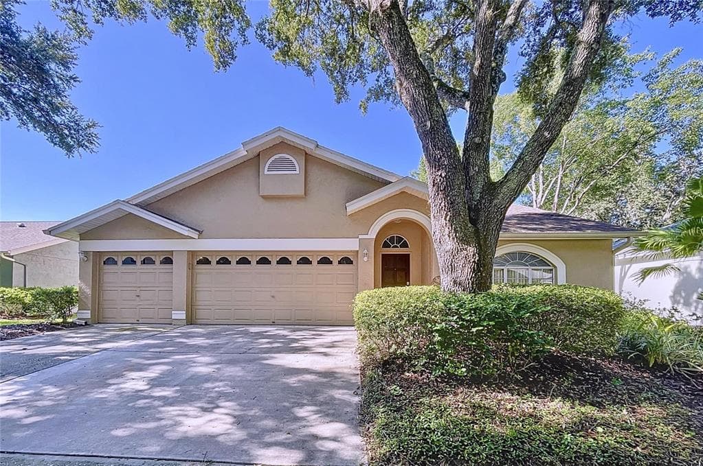 9303 KNIGHTSBRIDGE COURT TAMPA, FL 33647