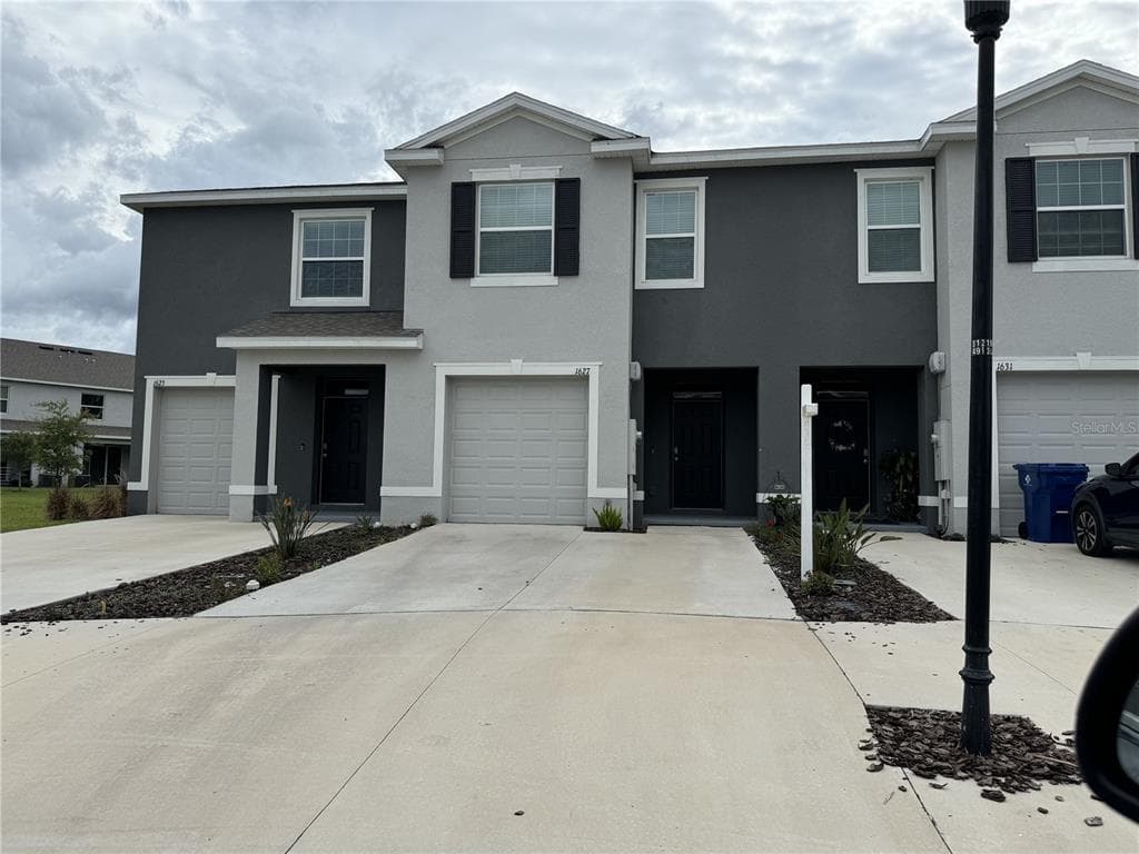 1627 HUBBELL ROAD WESLEY CHAPEL, FL 33543