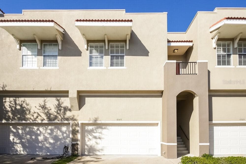 6525 QUIET POOL COURT APOLLO BEACH, FL 33572