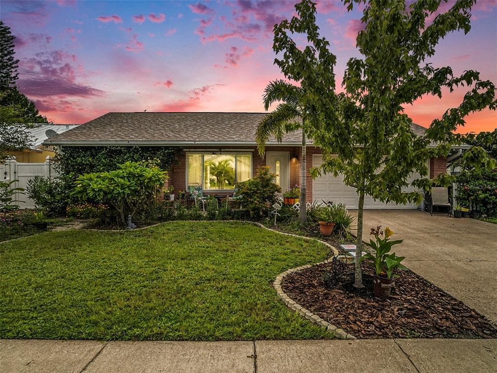 1737 SUE DRIVE CLEARWATER, FL 33759