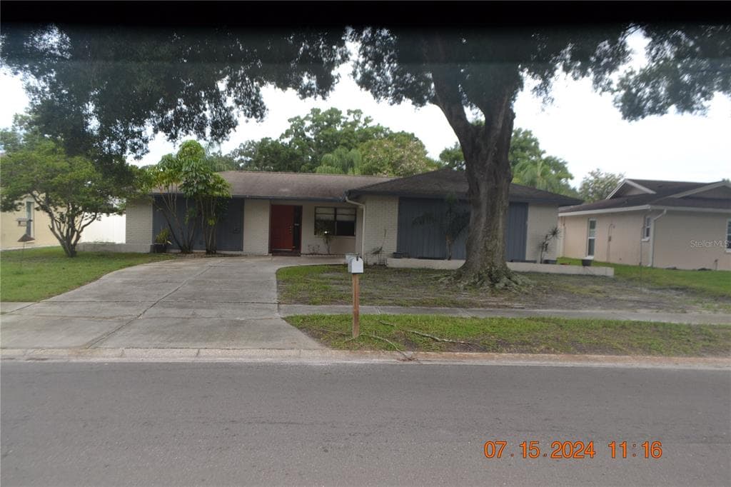 4205 SUMMERDALE DRIVE TAMPA, FL 33624