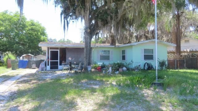 904 OAK DRIVE LEESBURG, FL 34748