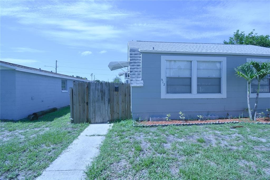 512 88TH AVENUE N UNIT 512 ST PETERSBURG, FL 33702