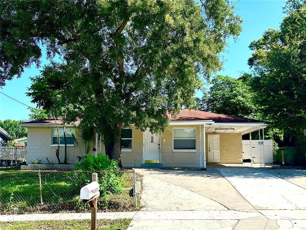 4804 E CURTIS STREET TAMPA, FL 33610