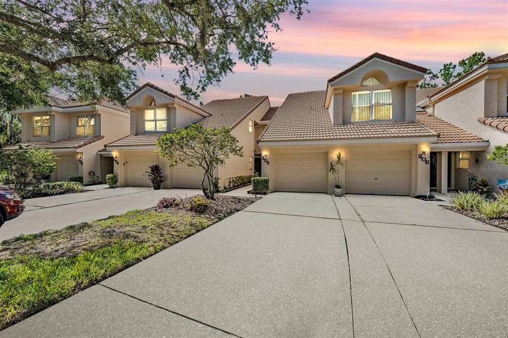 205 CLAYS TRAIL OLDSMAR, FL 34677
