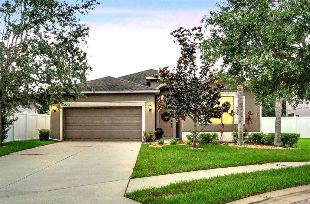 18260 THATCHAM COURT LAND O LAKES, FL 34638