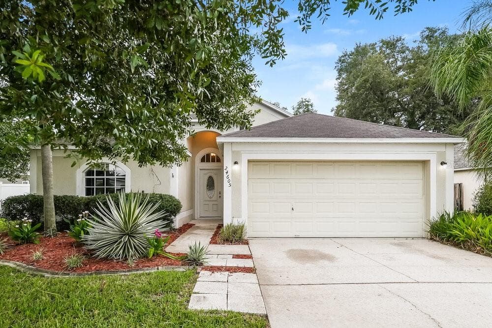 24605 LAUREL RIDGE DRIVE LUTZ, FL 33559