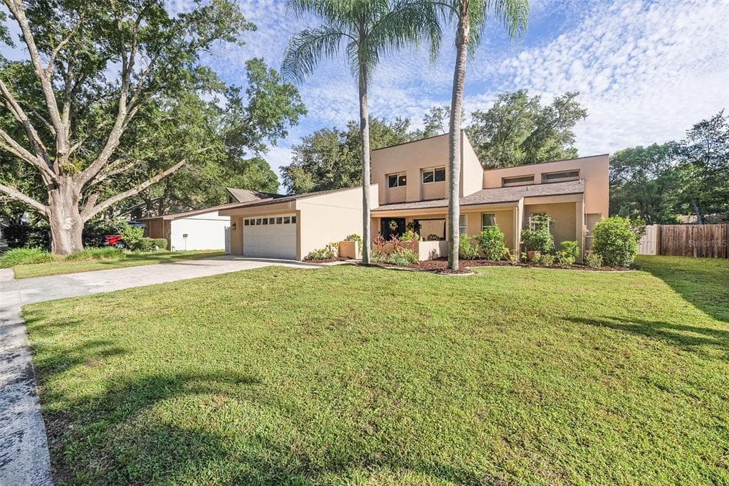 3707 VILLAGE ESTATES PLACE TAMPA, FL 33618