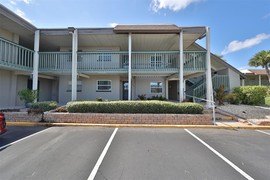 1028 APOLLO BEACH BOULEVARD UNIT 104 APOLLO BEACH, FL 33572