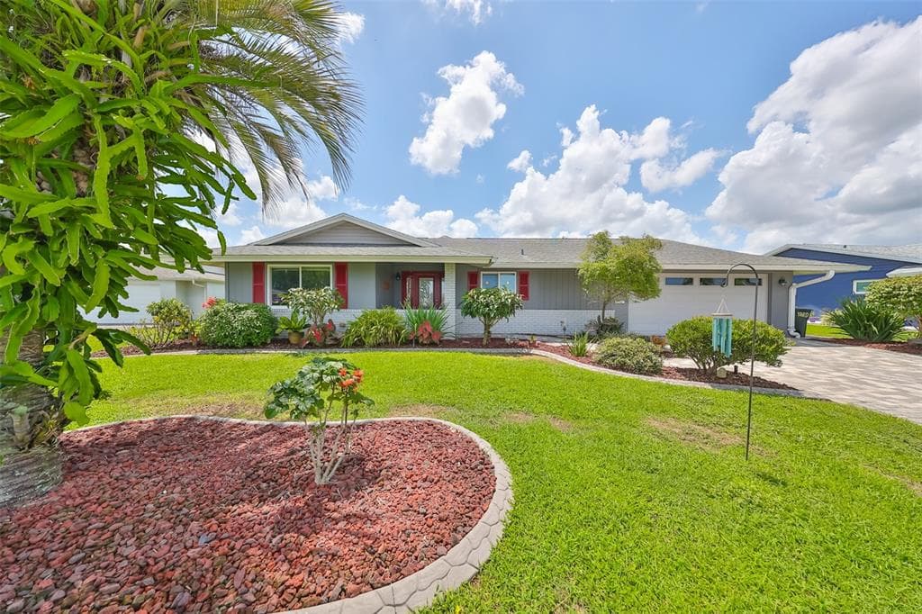 1411 NASHUA CIRCLE SUN CITY CENTER, FL 33573