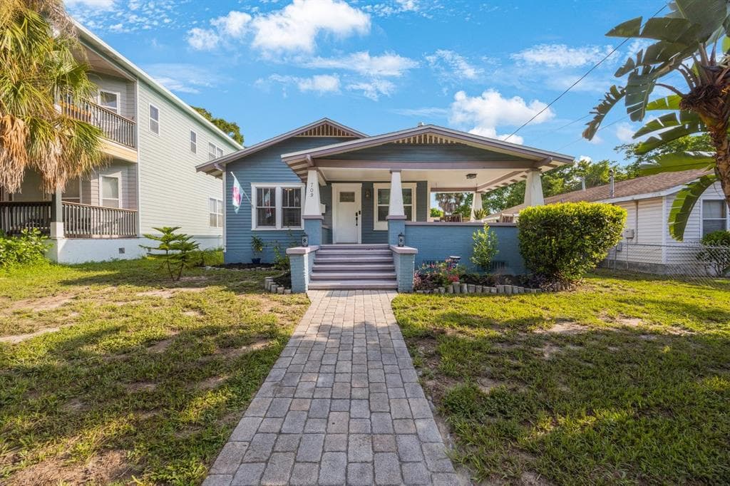 709 11TH AVENUE S ST PETERSBURG, FL 33701
