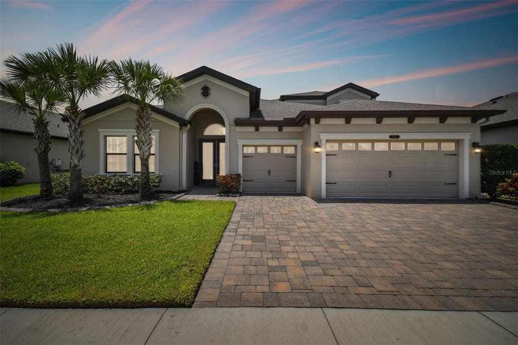 21850 EMORY OAK PLACE LAND O LAKES, FL 34637