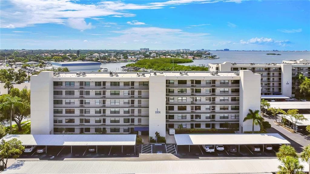 1324 PASADENA AVENUE S UNIT 608 SOUTH PASADENA, FL 33707