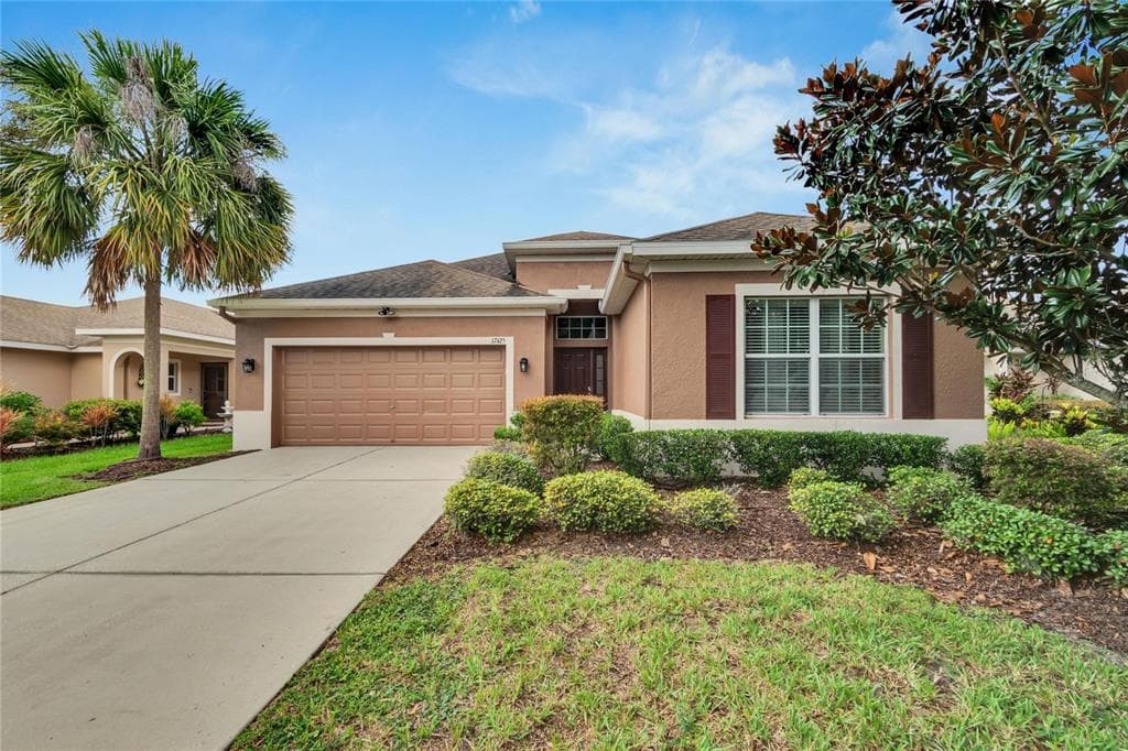 17425 CHELSEA DOWNS CIRCLE LITHIA, FL 33547